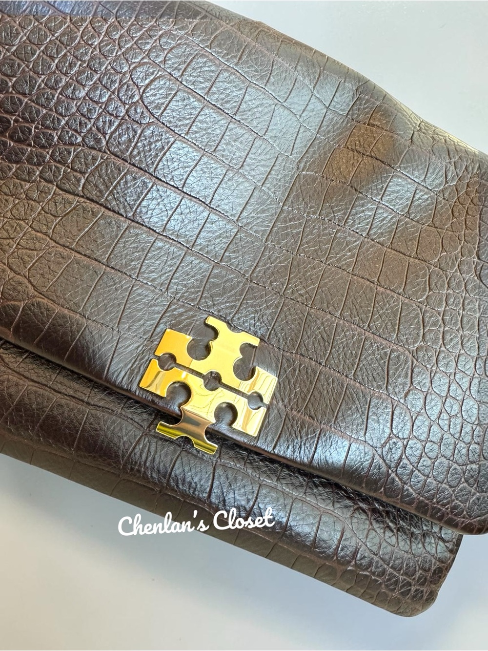 NWT Tory Burch LARGE CHARLIE RUNWAY CROC-EMBOSSED SHOULDER BAG - Picture 8 of 16